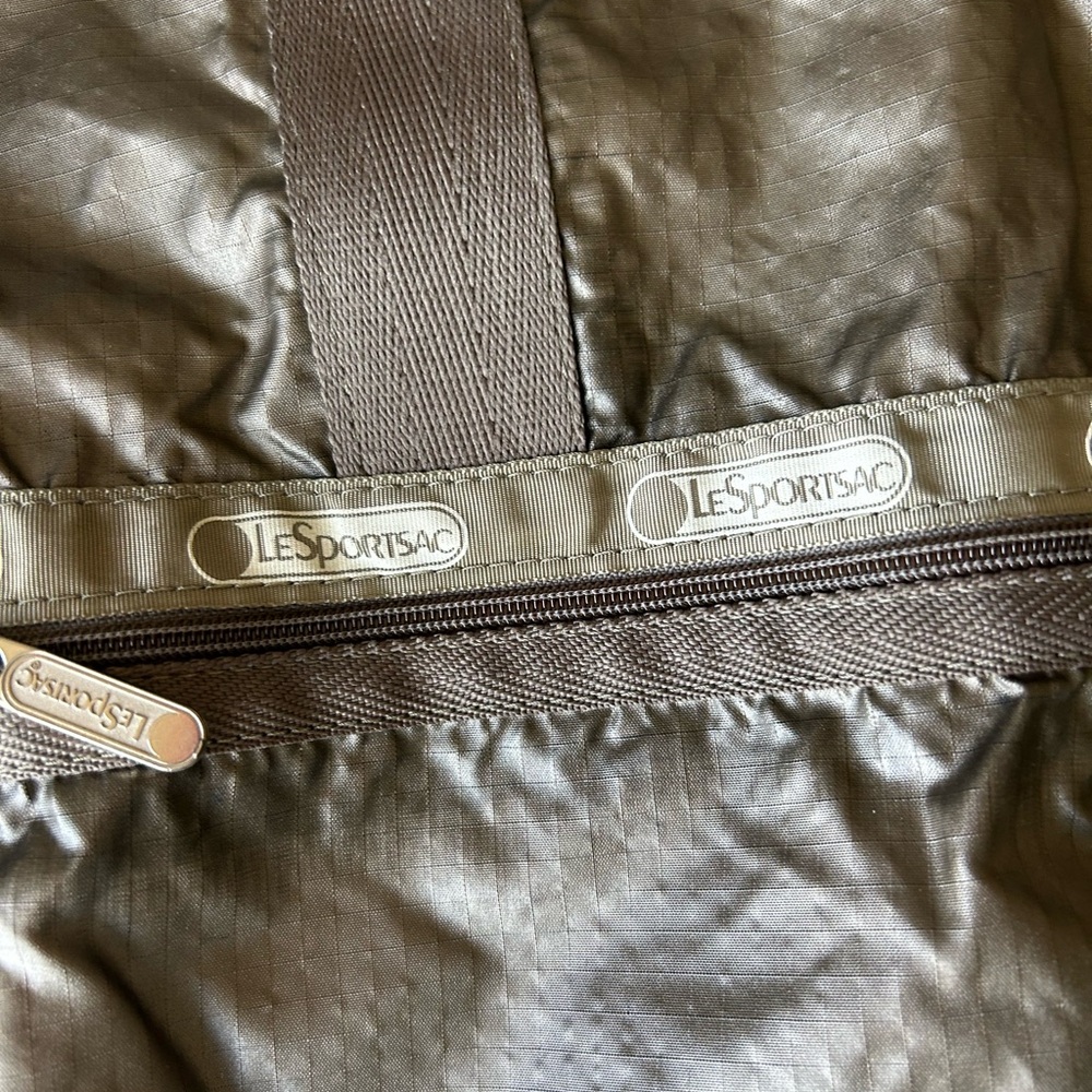LeSportsac Vintage Duffle Nylon Lightweight Weekender Overnight Travel Bag - Picture 5 of 12